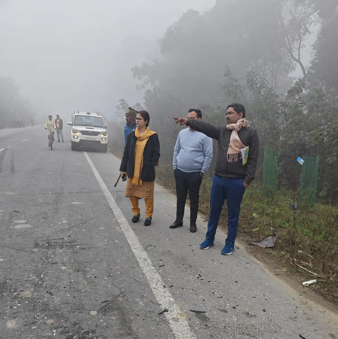 उप्र के लखीमपुर में भीषण सड़क हादसे में दंपति समेत तीन की मौत, मुख्यमंत्री योगी ने लिया संज्ञान