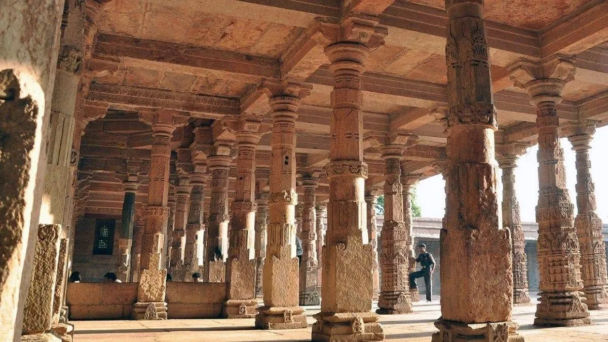 MP Dhar News: धार की भोजशाला कमाल मौला परिसर पर ASI की बड़ी रिपोर्ट, 12वीं सदी के शिलालेख और मंदिर शैली के संकेत