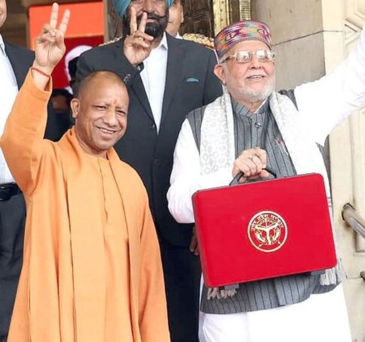 योगी सरकार का 9.12 लाख करोड़ का 'ऐतिहासिक' बजट: बेटियों की शादी पर अब ₹1.01 लाख, युवाओं को 10 लाख नौकरियां; सहारनपुर-नेपाल बॉर्डर तक बनेगा नया कॉरिडोर