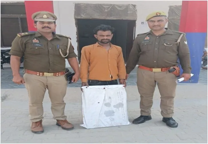 मेरठ: थाना लोहियानगर पुलिस ने घरों में चोरी करने वाले शातिर चोर को गिरफ्तार किया