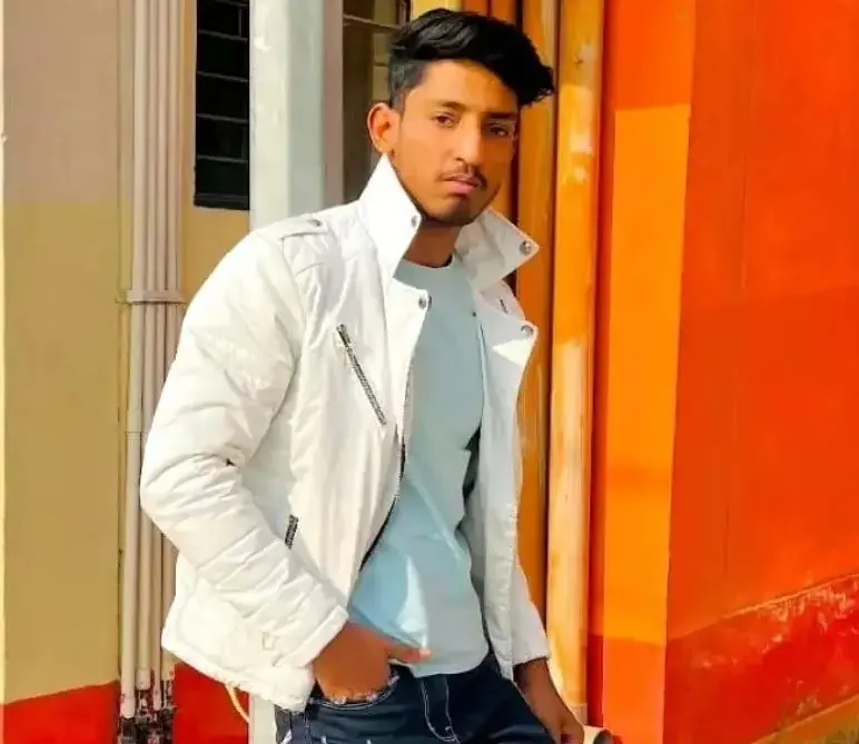 मेरठ: ऑनलाइन गेम खेलते समय युवक का ब्लड प्रेशर 300 पार, दिमाग की नस फटने से मौत