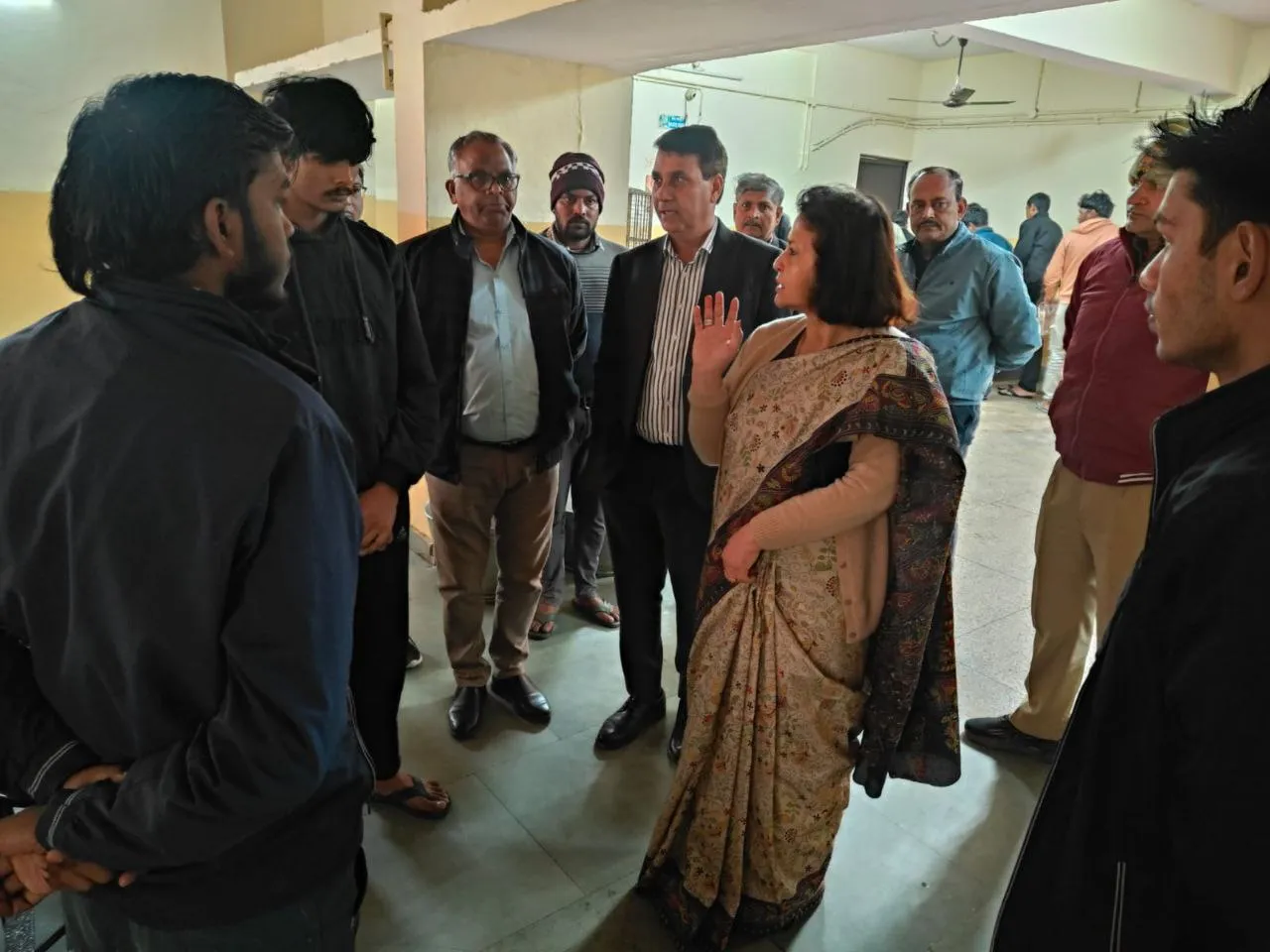 मेरठः चौधरी चरण सिंह विश्वविद्यालय में कुलपति ने छात्रावासों का औचक निरीक्षण, सुधार के दिए निर्देश