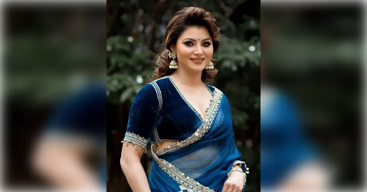 उर्वशी रौतेला ने रचा नया इतिहास: जन्मदिन पर काटा 16 करोड़ का 'डायमंड केक', लग्ज़री देख दंग रह गई दुनिया