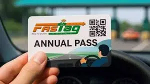 FASTag Annual Pass Update: सिर्फ 3000 रुपये में सालभर टोल फ्री सफर, 50 लाख लोग कर रहे इस्तेमाल