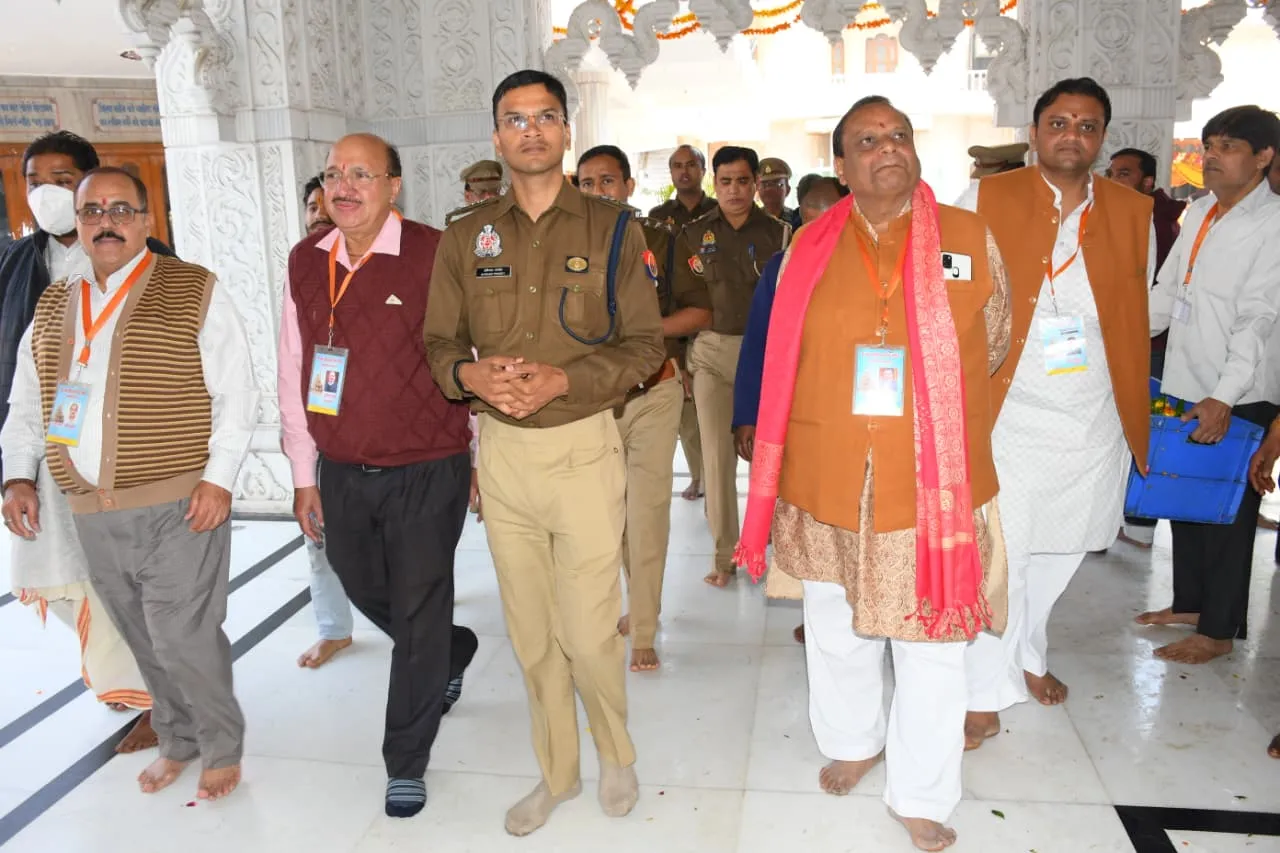 मेरठ: एसएसपी अविनाश पांडे ने औघड़ नाथ मंदिर में महाशिवरात्रि सुरक्षा का लिया जायजा