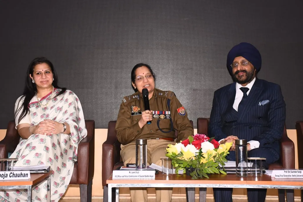नोएडा पुलिस कमिश्नर लक्ष्मी सिंह 'एमिटी एक्सलेंस अवार्ड' से सम्मानित, एमिटी विश्वविद्यालय में मिला सम्मान
