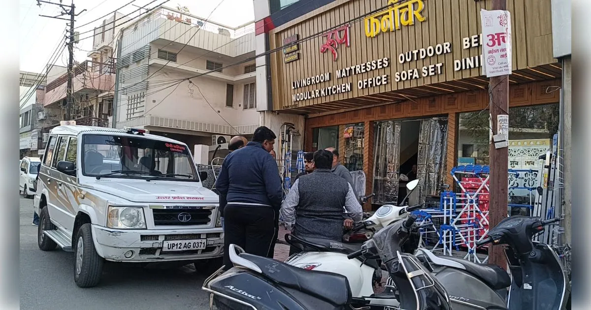 मुजफ्फरनगर में जीएसटी का बड़ा एक्शन: 'रूप फर्नीचर' पर छापेमारी, टैक्स चोरी के सुराग मिलने से व्यापारियों में हड़कंप