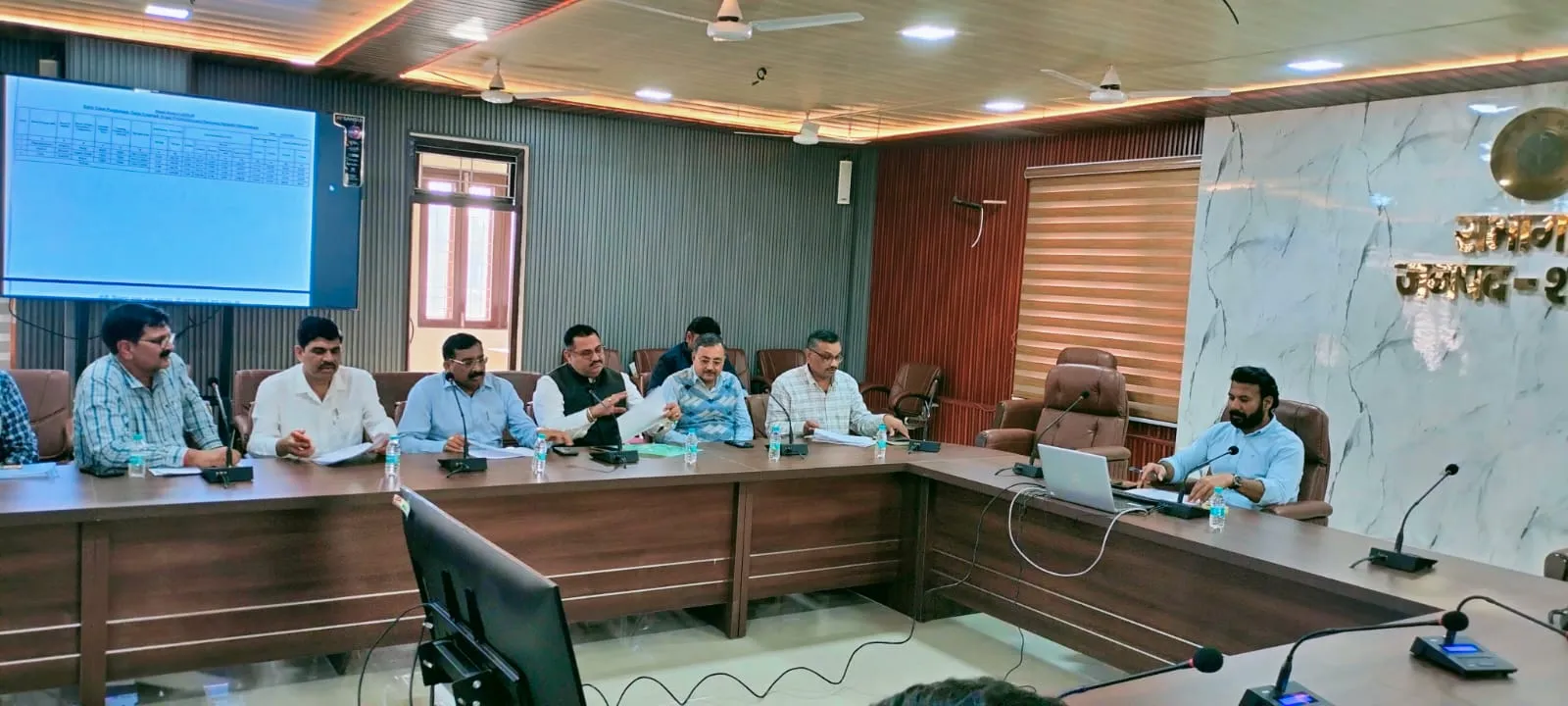 गन्ना भुगतान में शामली और ऊन मिल आगे, थानाभवन फिसड्डी; डीएम ने दिए सख्त निर्देश