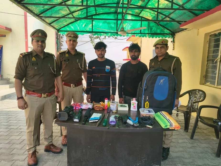 मेरठ में चर्च चोरी का खुलासा: दो अभियुक्त गिरफ्तार, चोरी का कीमती माल बरामद