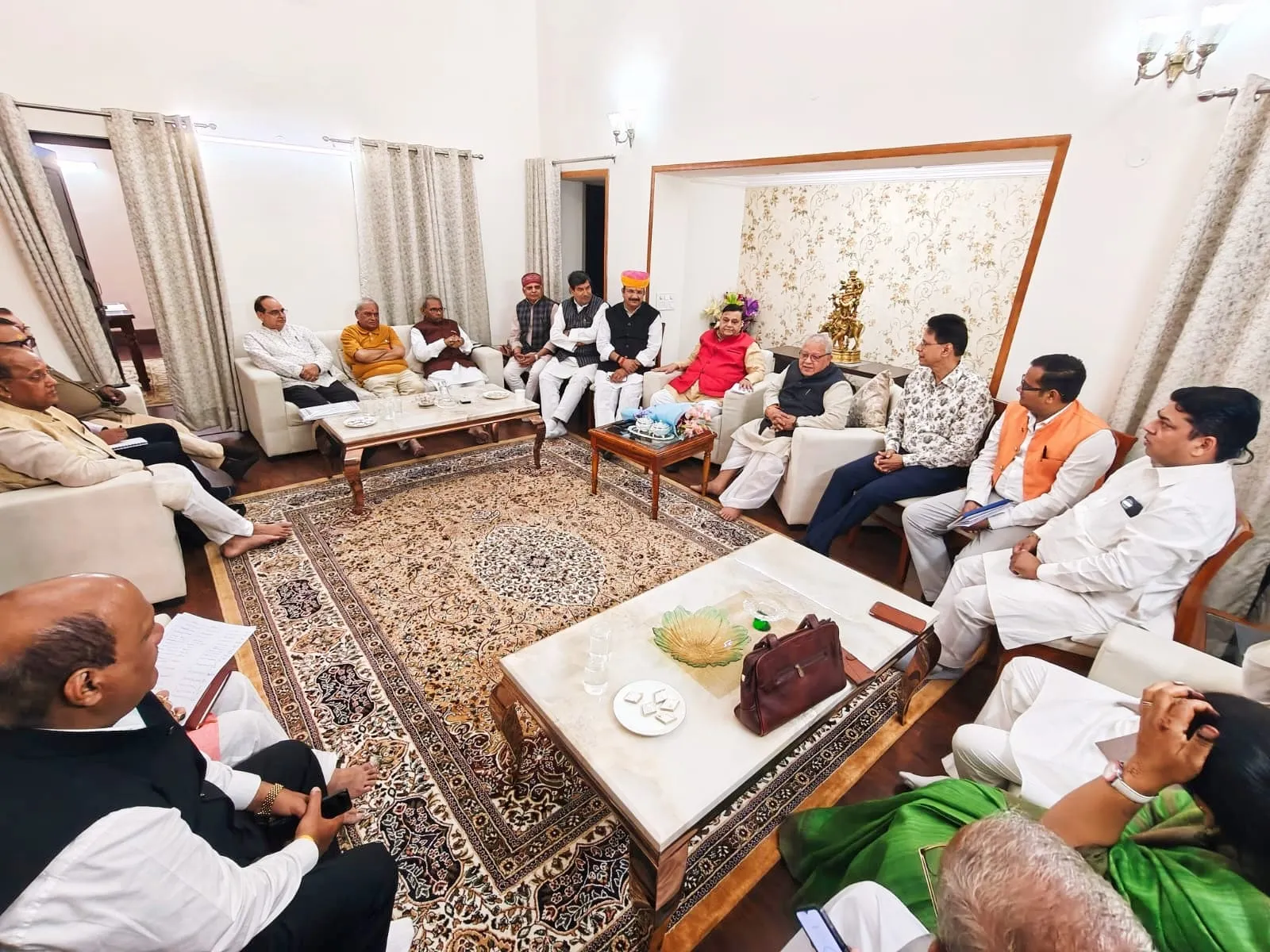 दिल्ली में विश्व ब्राह्मण कल्याण परिषद की बैठक में संगठन का किया विस्तार 