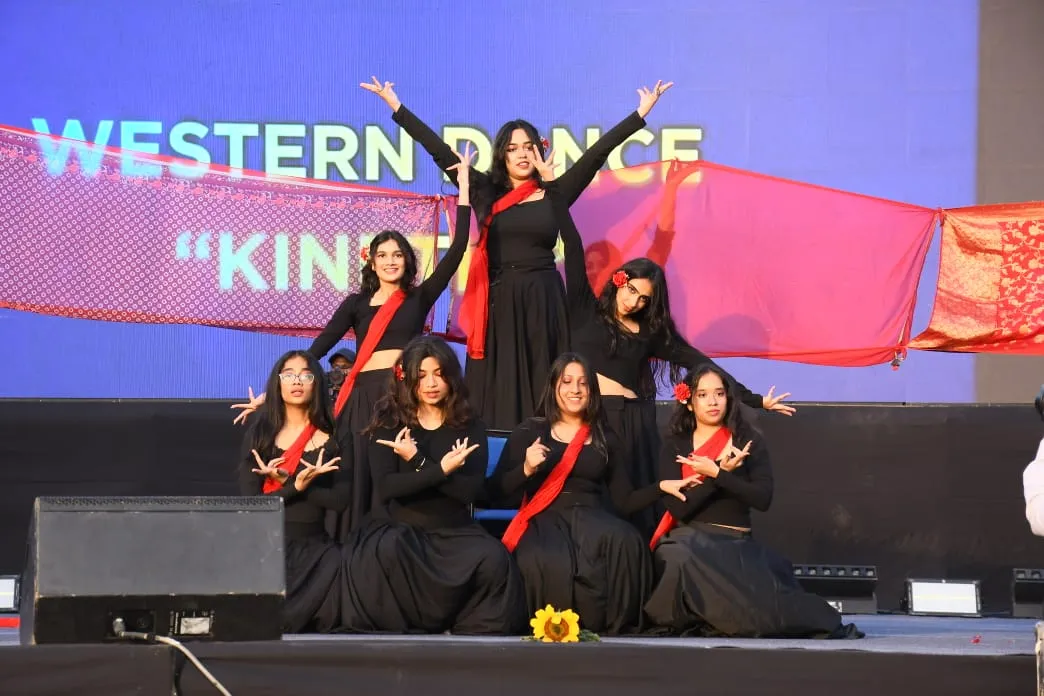 एमिटी यूनिवर्सिटी में एमिटी यूथ फेस्ट 2026: छात्रों ने सांस्कृतिक और तकनीकी प्रतियोगिताओं में दिखाई प्रतिभा