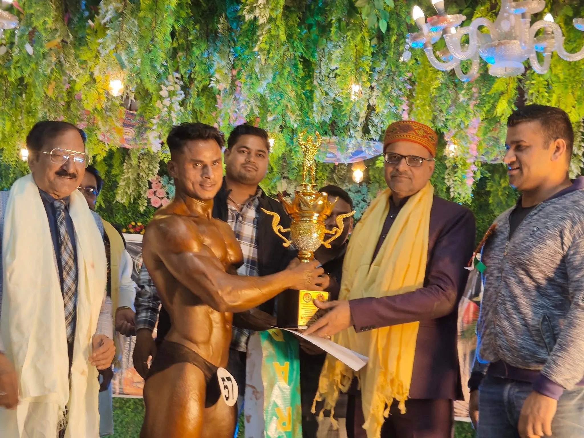 मुरादाबाद: गैलेक्सी बैंकट हॉल में बॉडी बिल्डिंग शो, सोनू सैनी बने ‘मिस्टर मुरादाबाद’