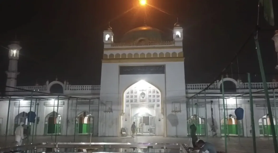 सम्भल में शाही जामा मस्जिद की रंगाई-पुताई की मांग तेज, रमज़ान से पहले एएसआई मेरठ को भेजा गया प्रार्थना पत्र