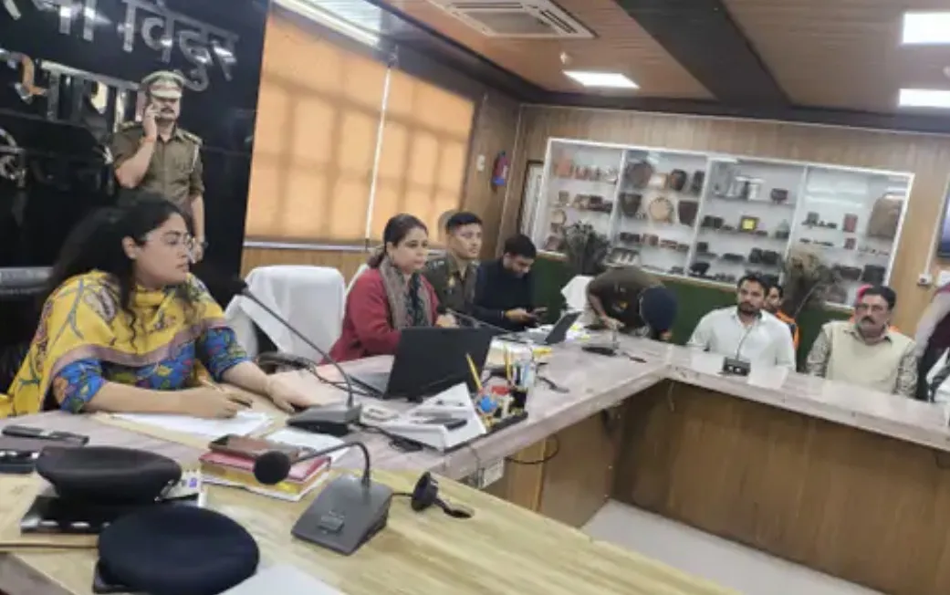 बिजनौर में होली और ईद को लेकर प्रशासन सतर्क, शांति बनाए रखने की अपील