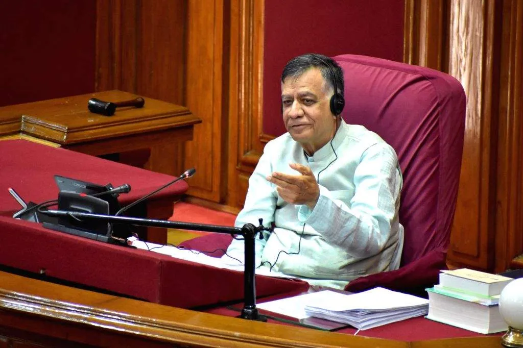 यूपी विधानसभा: मंत्री ने स्पीकर सतीश महाना को जता दिया उनके इलाके में विकास पर अहसान,  भड़के स्पीकर; कहा- काम कराने के लिए ही हो