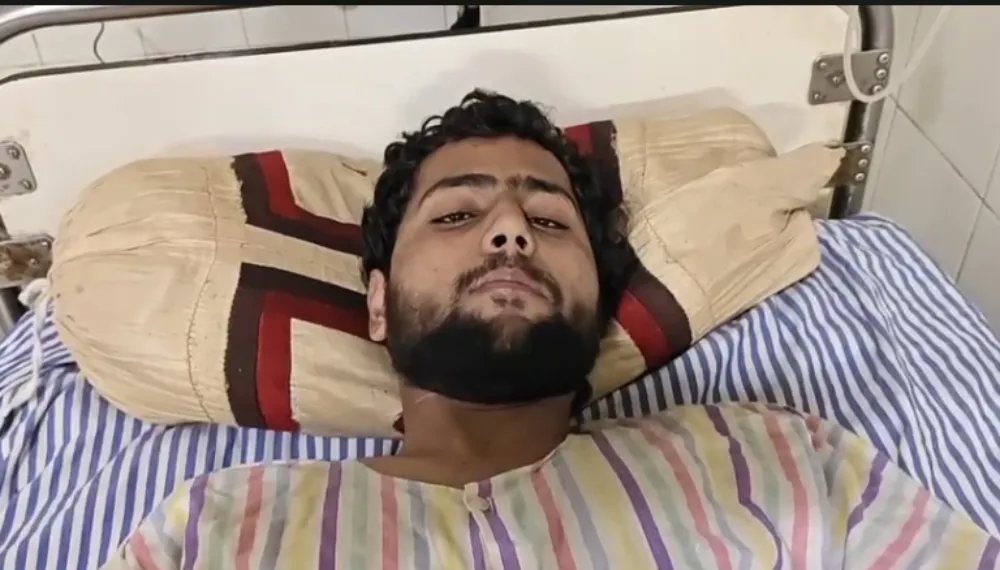 मेडिकल कॉलेज में 20 वर्षीय युवक के रीढ़ की हड्डी का सफलतापूर्वक उपचार