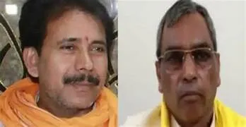 वाराणसी में यूपी के दो मंत्री आमने-सामने: वोट बिकने की दुकान बताओ’, ‘लोहे की चोरी का इतिहास मत भूलो’ !