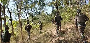 सुरक्षा में बड़ी सेंध ! आरएस पुरा निगरानी गृह से पुलिसकर्मियों पर हमला करने के बाद 3 कैदी फरार