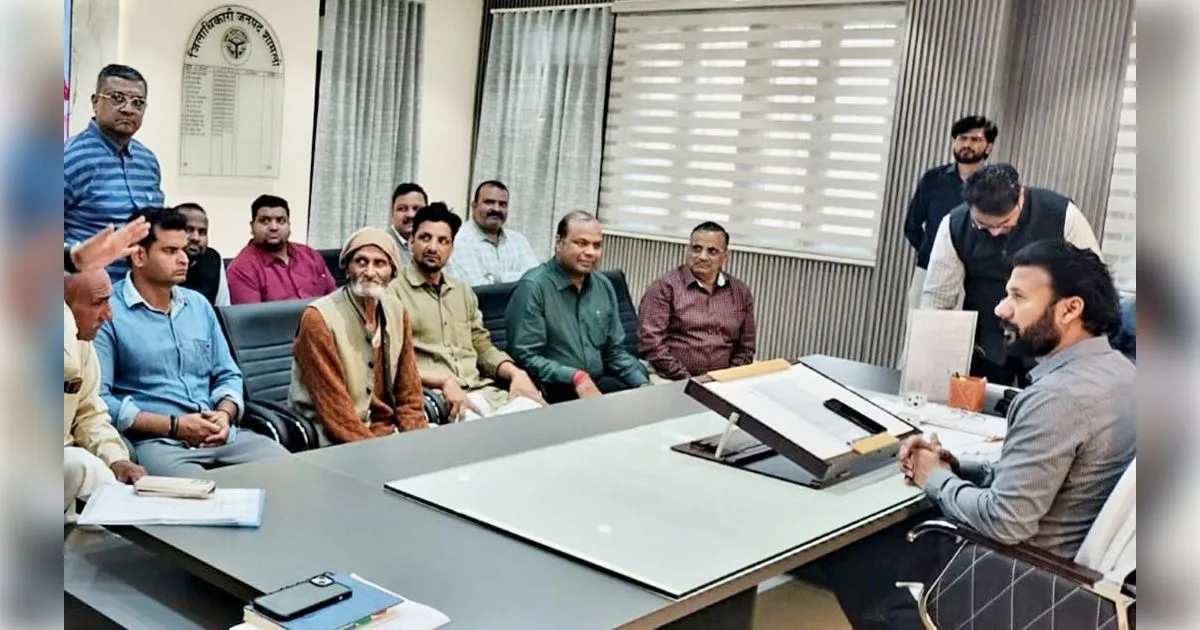 शामली के व्यापारियों का फर्रुखाबाद पुलिस की कार्यशैली पर उबाल, फर्जी मुकदमे वापस लेने की मांग