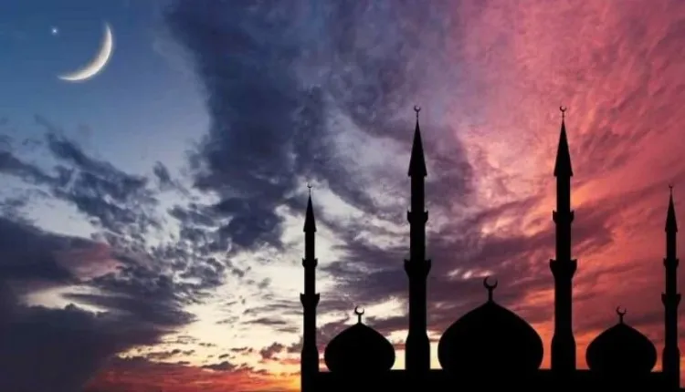 रमजान मुबारक! आसमान में दिखा चांद, कल यानी गुरूवार को होगा पहला रोजा