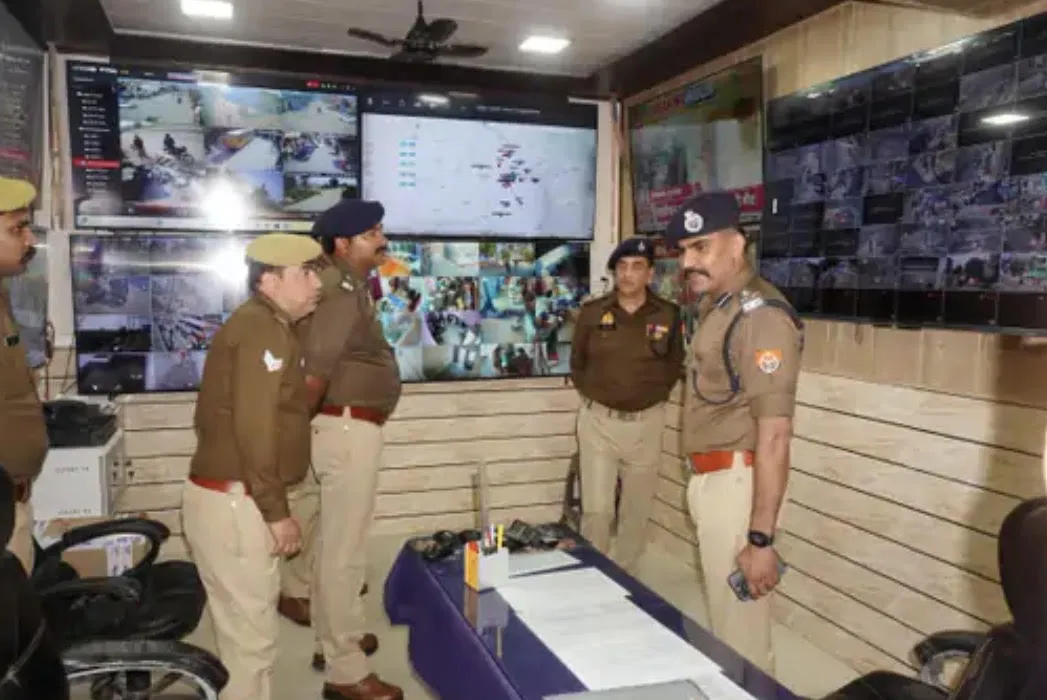 रामपुर में LIU का वार्षिक निरीक्षण: डीआईजी मुनिराज ने अभिलेखों की जांच कर दिए सख्त निर्देश, कहा—खुफिया तंत्र में लापरवाही बर्दाश्त नहीं