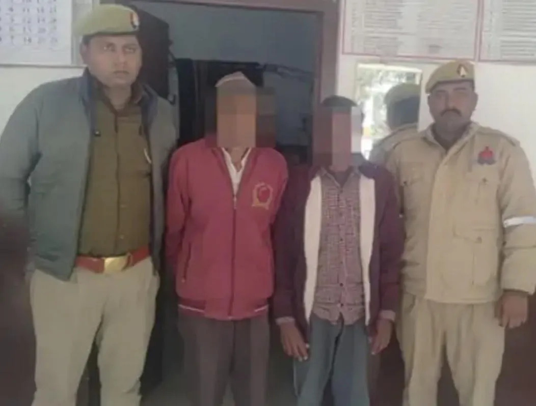 बिजनौर में फर्जी जमानत गिरोह का भंडाफोड़: जेल से आरोपी को छुड़ाने की साजिश में दो गिरफ्तार, फर्जी मुहरों का हुआ इस्तेमाल