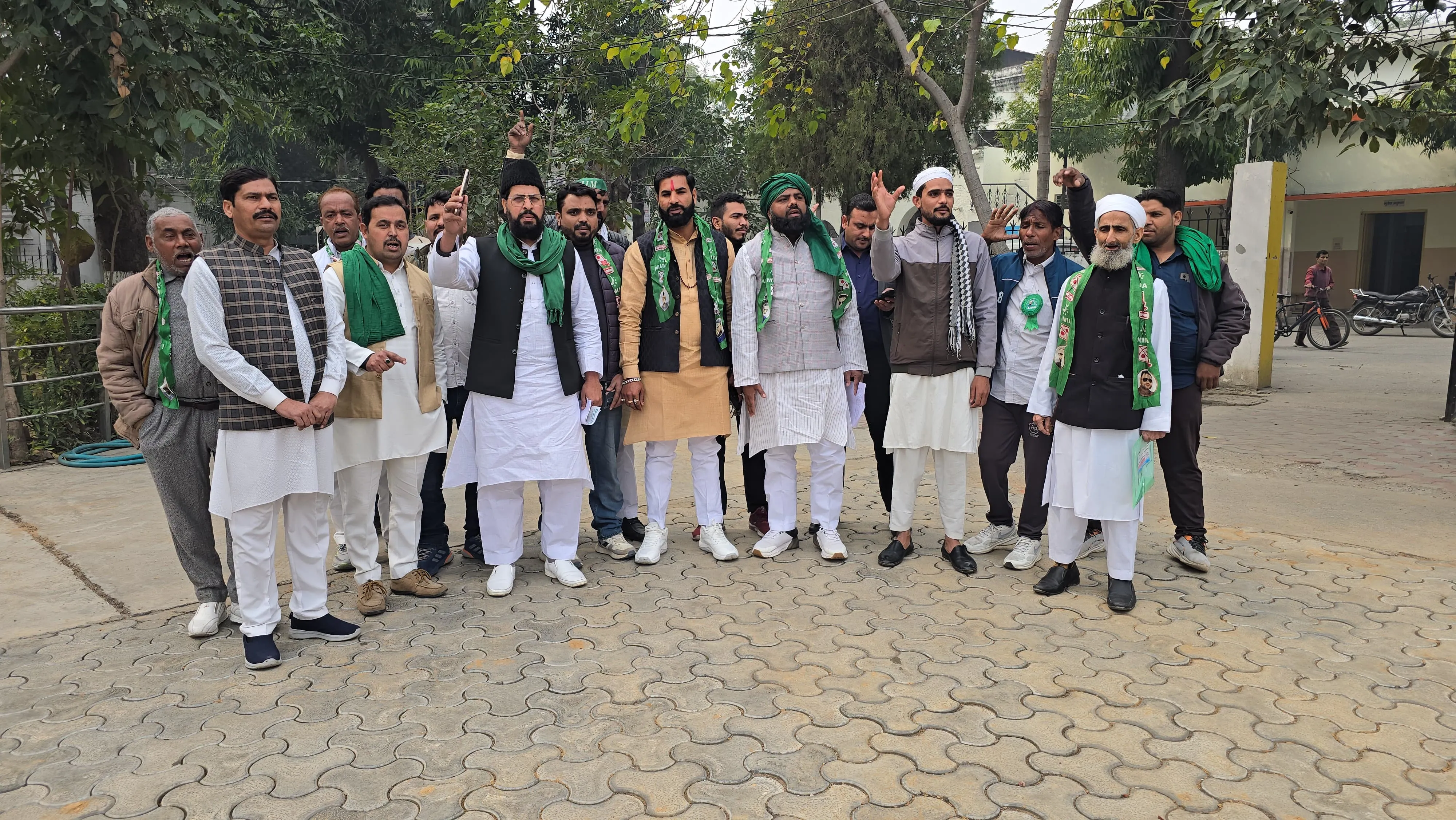 मुजफ्फरनगर में AIMIM ने जिला प्रशासन पर लगाया भेदभाव का आरोप: प्रदेश अध्यक्ष की जनसभा को अनुमति न मिलने पर हंगामा