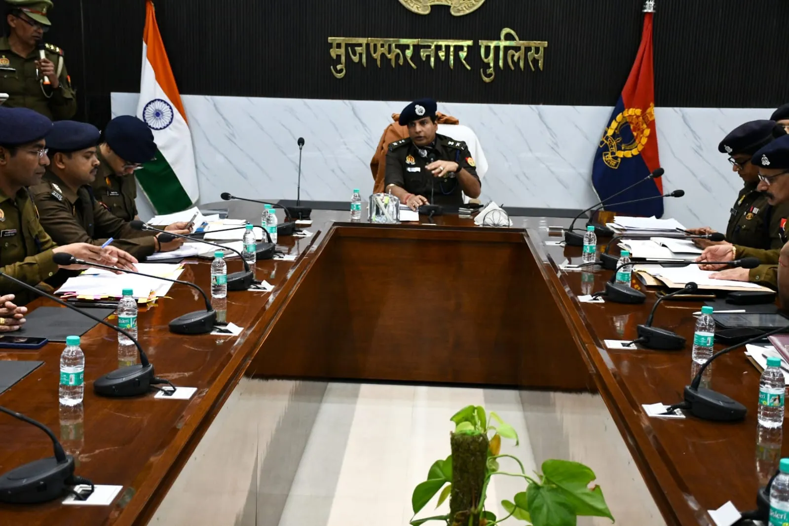 मुजफफरनगरः एसएसपी संजय कुमार वर्मा ने अपराध गोष्ठी कर कानून व्यवस्था की समीक्षा, अधिकारियों को दिए सख्त निर्देश