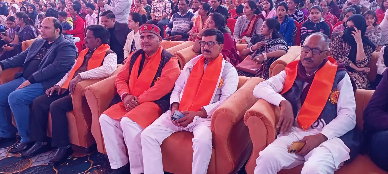 बच्चों को मोबाइल से दूर रखें और उनके शारीरिक, मानसिक विकास पर ध्यान देंः डॉ निर्वाल