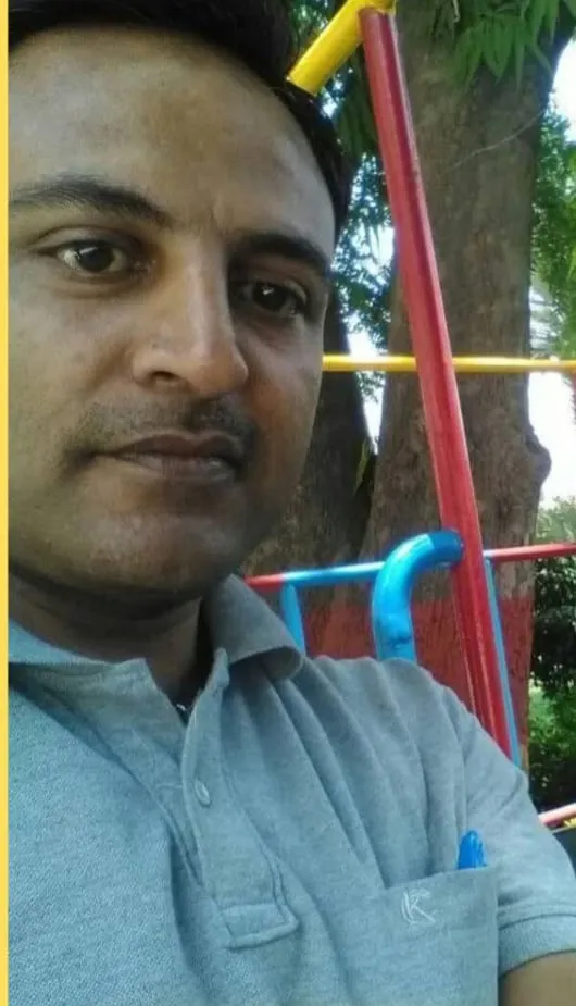 मुजफ्फरनगर में ब्रेन हैमरेज से शिक्षक का निधन, अपर जिलाधिकारी ने दी श्रद्धांजलि