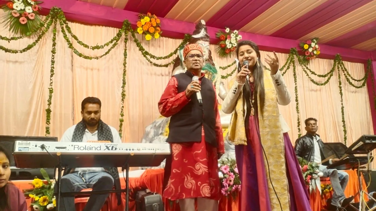 मुजफ्फरनगर में महाशिवरात्रि पर भव्य भजन संध्या का आयोजन, टी-सीरीज के गायकों ने भक्तिमय समां बांधा