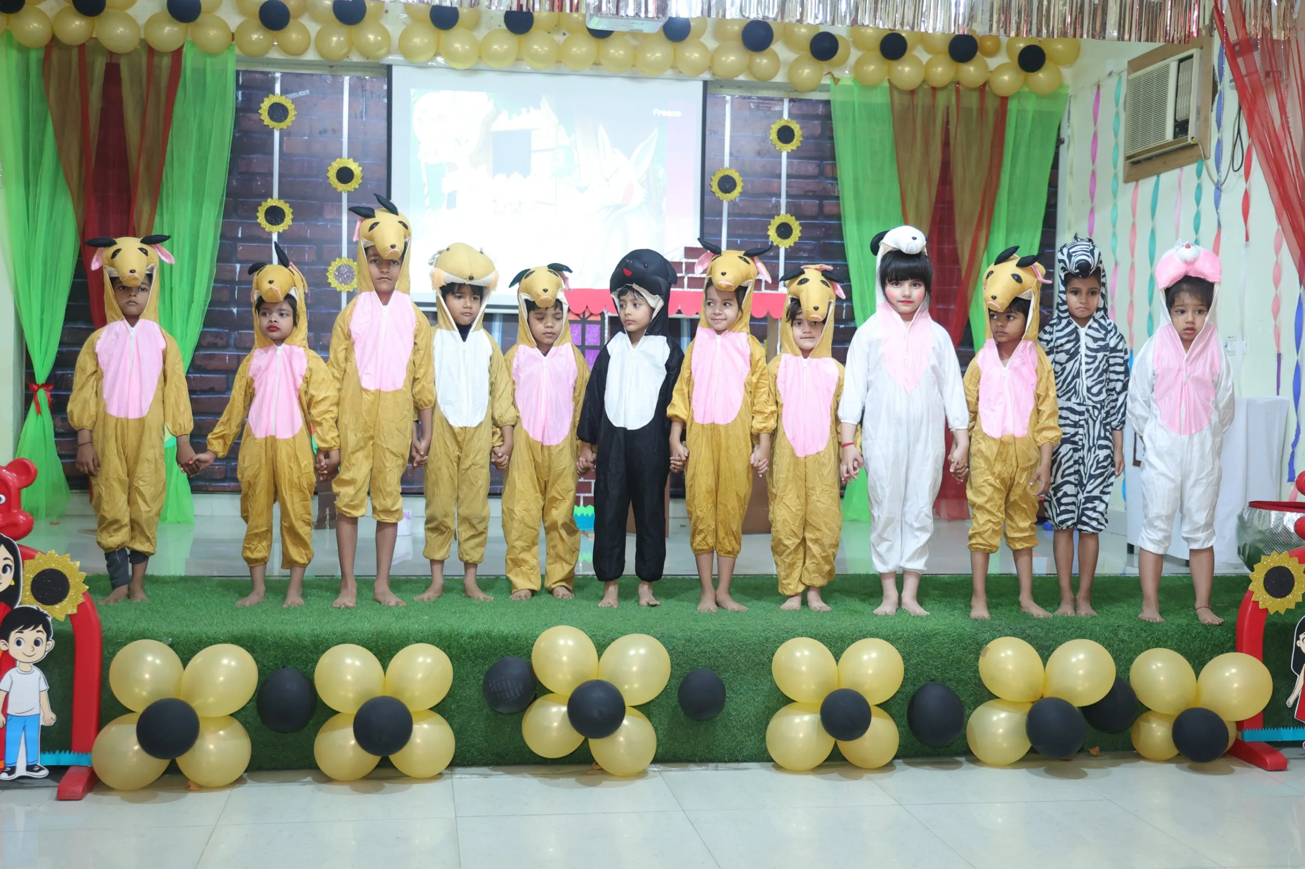 मुजफ्फरनगर में आर्य एकेडमी इंटरनेशनल स्कूल में नन्हें-मुन्नों की वार्षिक प्रस्तुति ने जीता सबका दिल