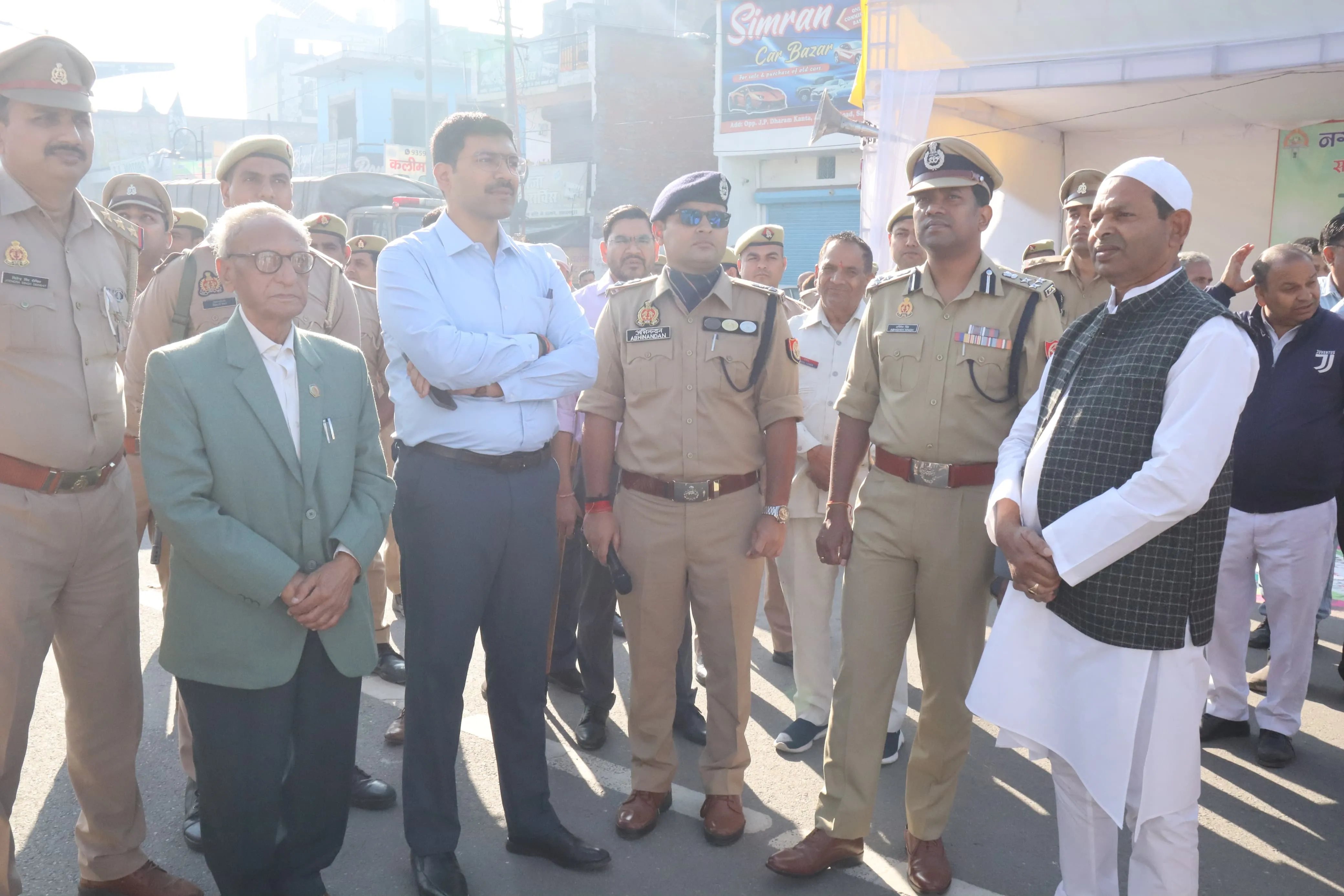 सहारनपुर : डीआईजी, डीएम व एसएसपी सहारनपुर द्वारा ईद पर्व के दृष्टिगत जनपद में भ्रमण कर लिया सुरक्षा व्यवस्था का जायजा