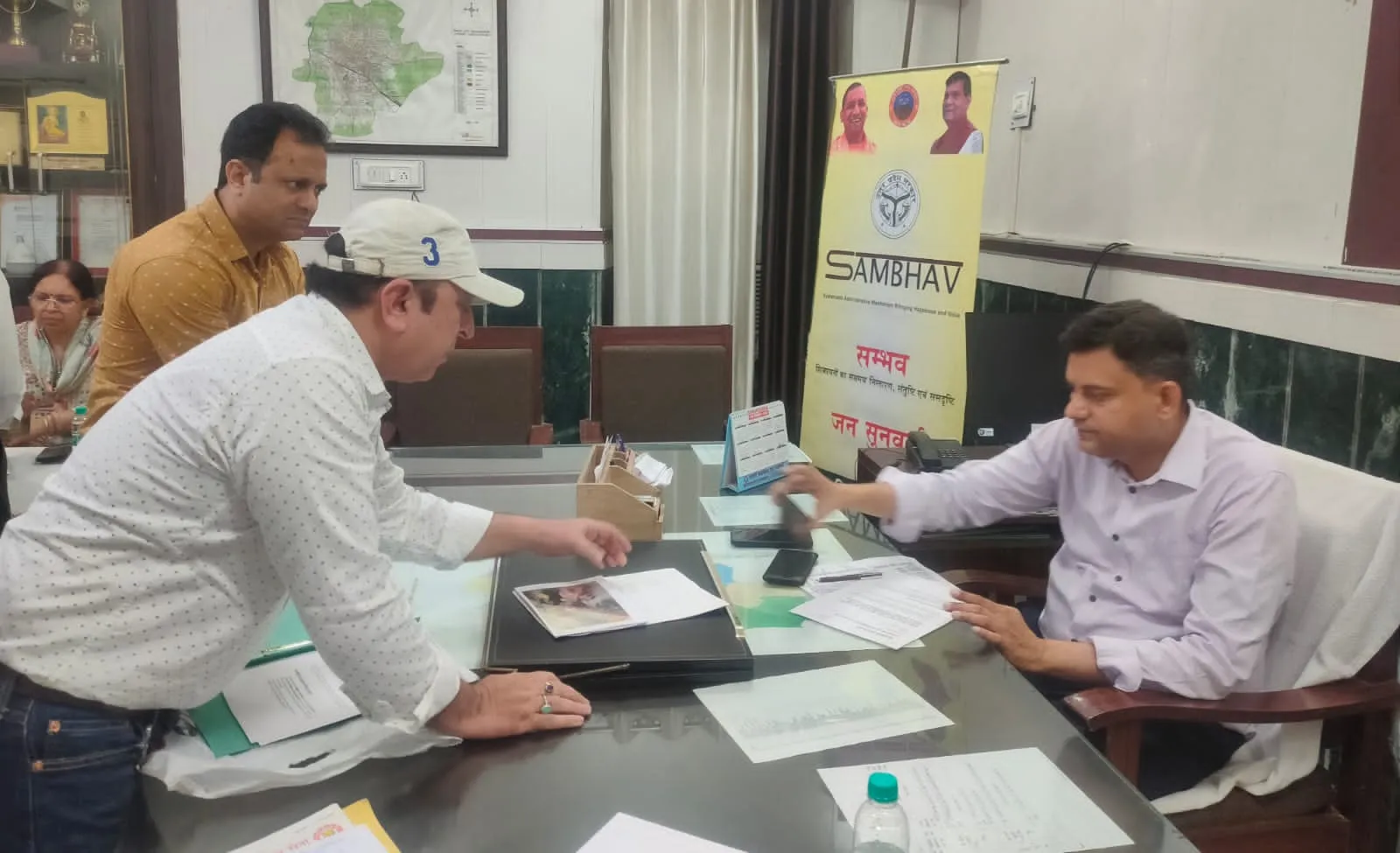 सहारनपुर नगर निगम में जनसुनवाई: तीन समस्याओं का तत्काल समाधान, तीन पर कार्रवाई के निर्देश