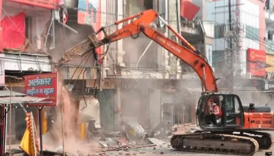 SC के आदेश के बाद बड़ा एक्शन, मेरठ की सेंट्रल मार्केट पर चलेगा बुलडोजर!