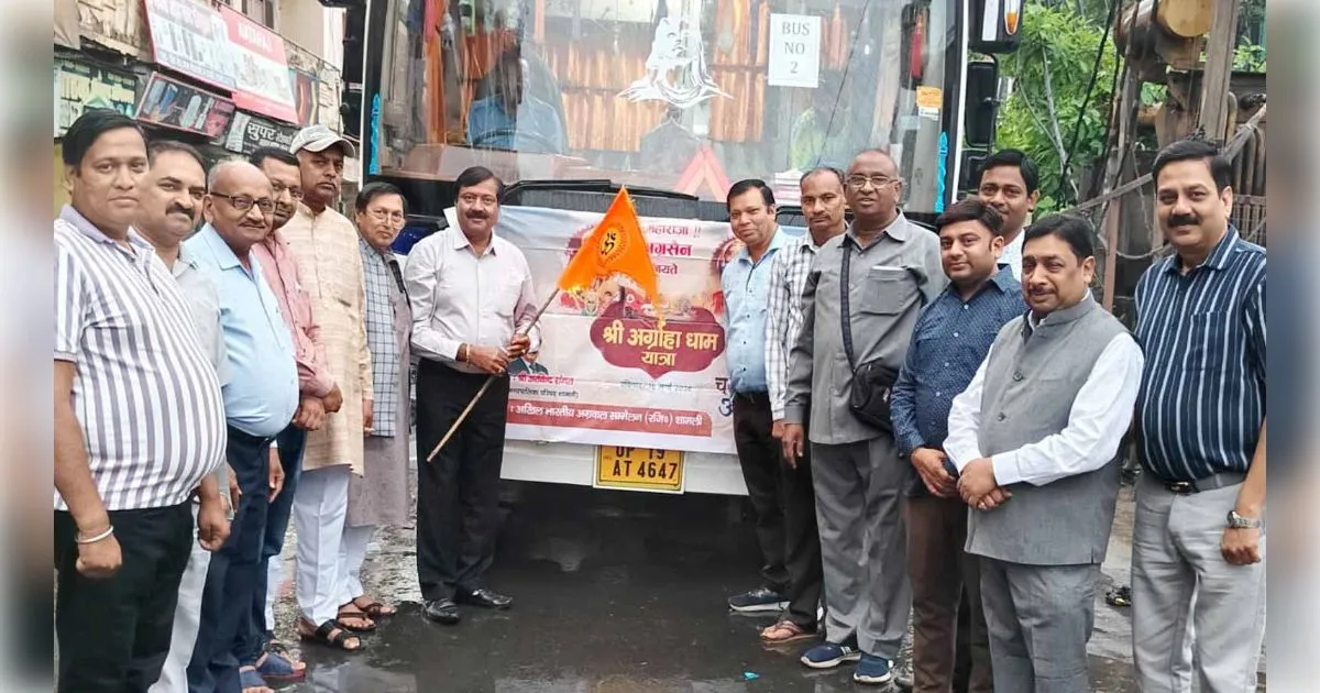 शामली से रवाना हुई अग्रोहा धाम की पावन यात्रा,नगरपालिका चेयरमैन ने दिखाई हरी झंडी