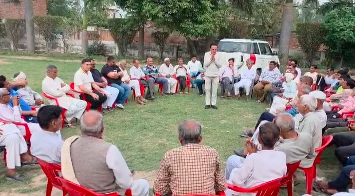 मंत्री अनिल कुमार के खिलाफ पचेंडा में भारी पंचायत, विधायक पंकज मलिक के अपमान पर भड़के समर्थक