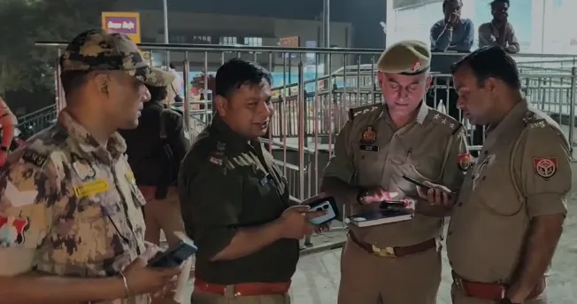 मेरठ: भैसाली मेट्रो स्टेशन पर चेकिंग के दौरान दो सर्राफा व्यापारी भाई पकड़े गए, लाखों का सोना बरामद