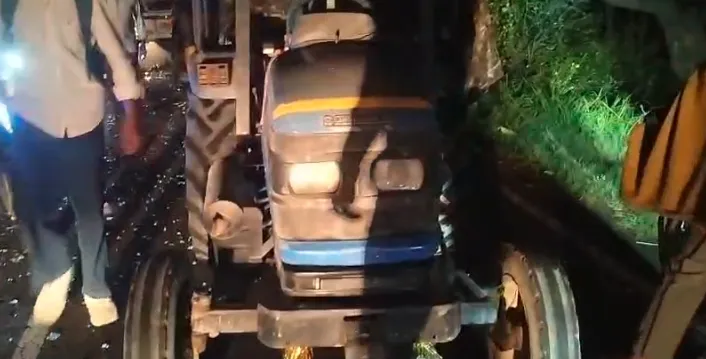 सहारनपुर: शाकुंभरी देवी से लौट रहे श्रद्धालुओं की बस ट्रैक्टर-ट्राली से टकराई, दो दर्जन से अधिक घायल