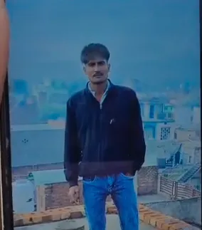 मुजफ्फरनगर: ईरान-इजरायल युद्ध के बीच जीशान लापता, इकलौते बेटे की सलामती के लिए रो-रोकर बुरा हाल