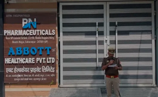 गाजियाबाद: कफ सिरप माफिया पर पुलिस का चाबुक, 13 करोड़ की संपत्ति सीज और अंतरराज्यीय गिरोह का भंडाफोड़