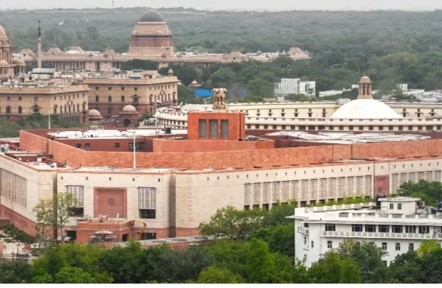 लोकसभा में हंगामा, सदन की कार्यवाही स्थगित, राज्यसभा में एस जयशंकर ने पश्चिम एशिया पर दिया बयान