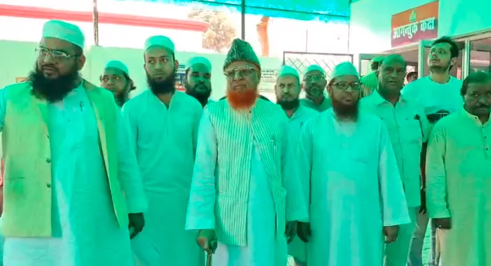 मेरठ में मस्जिदों से लाउडस्पीकर हटाए जाने के विरोध में मुस्लिम समुदाय ने की एसएसपी से मुलाकात