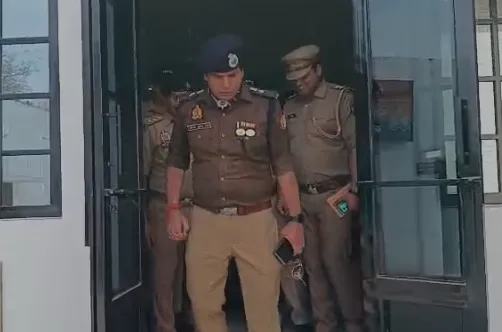 मुजफ्फरनगर: एसएसपी संजय कुमार वर्मा का पुलिस कार्यालय में औचक निरीक्षण, कैफे में खाने की गुणवत्ता भी परखी