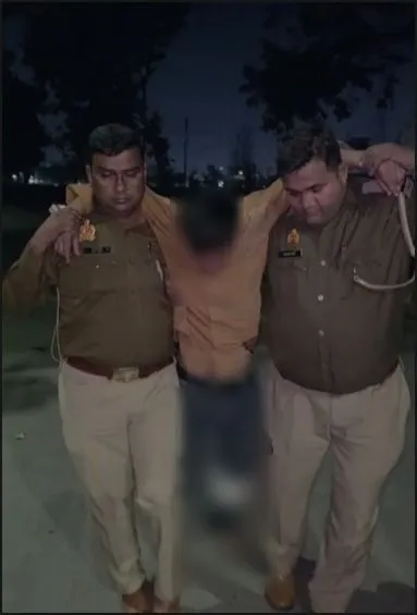 मुरादाबाद: बुजुर्ग महिला की हत्या का मुख्य सुपारी किलर मुठभेड़ में गिरफ्तार, पैर में गोली लगने के बाद दबोचा गया