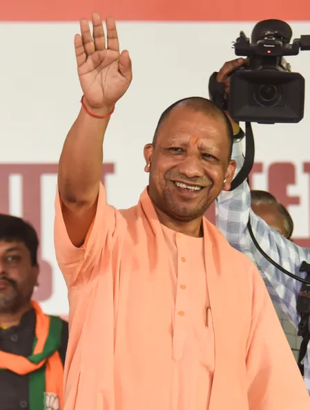 मुख्यमंत्री योगी आदित्यनाथ गोरखपुर में मनाएंगे होली..घंटाघर से निकलने वाली भक्त प्रह्लाद की भव्य शोभायात्रा और नरसिंह रथयात्रा की करेंगे अगुवाई