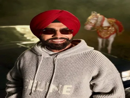 ईरान-इजरायल तनाव के बीच यूएई में फंसा एमी विर्क का परिवार, सिंगर ने साझा किया डर 