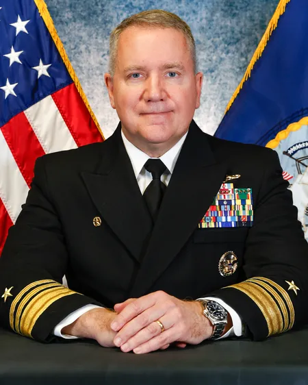 समुद्र के नीचे 'अदृश्य दीवार' बना रहा चीन, अमेरिका ने दी बड़ी चेतावनी