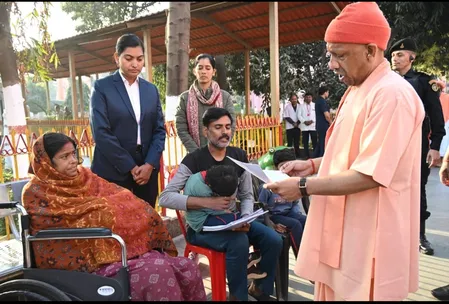 CM योगी का सख्त निर्देश: भू-माफिया और दबंगों पर होगी कड़ी कार्रवाई, जमीन कब्जाने वाले न बचें