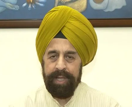 'वोट बैंक की राजनीति कर रही हैं सोनिया गांधी': खामेनेई के निधन पर लिखे लेख को लेकर भाजपा नेता आर.पी. सिंह का बड़ा हमला